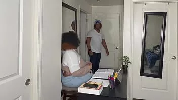 Jouer Ma patronne veut me baiser, alors elle m'a sous-payé