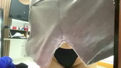 play La cámara amateur atrapa al vecino tatuado en lencería