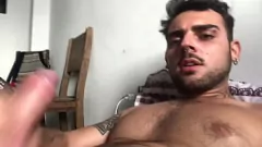 تشغيل المراهق العضلي لوكاس نوبر يزعج ويحصل على مكافأة كوم