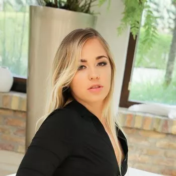 Star du porno Selvaggia Babe