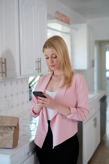 Pornstar Charlotte Stokely