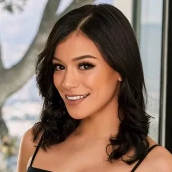 Star du porno Savannah Sixx